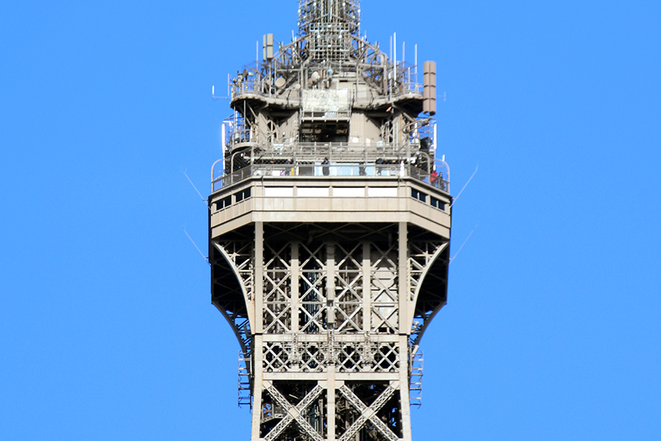 eiffel tower summit paris tickets and tours • Paris Tickets